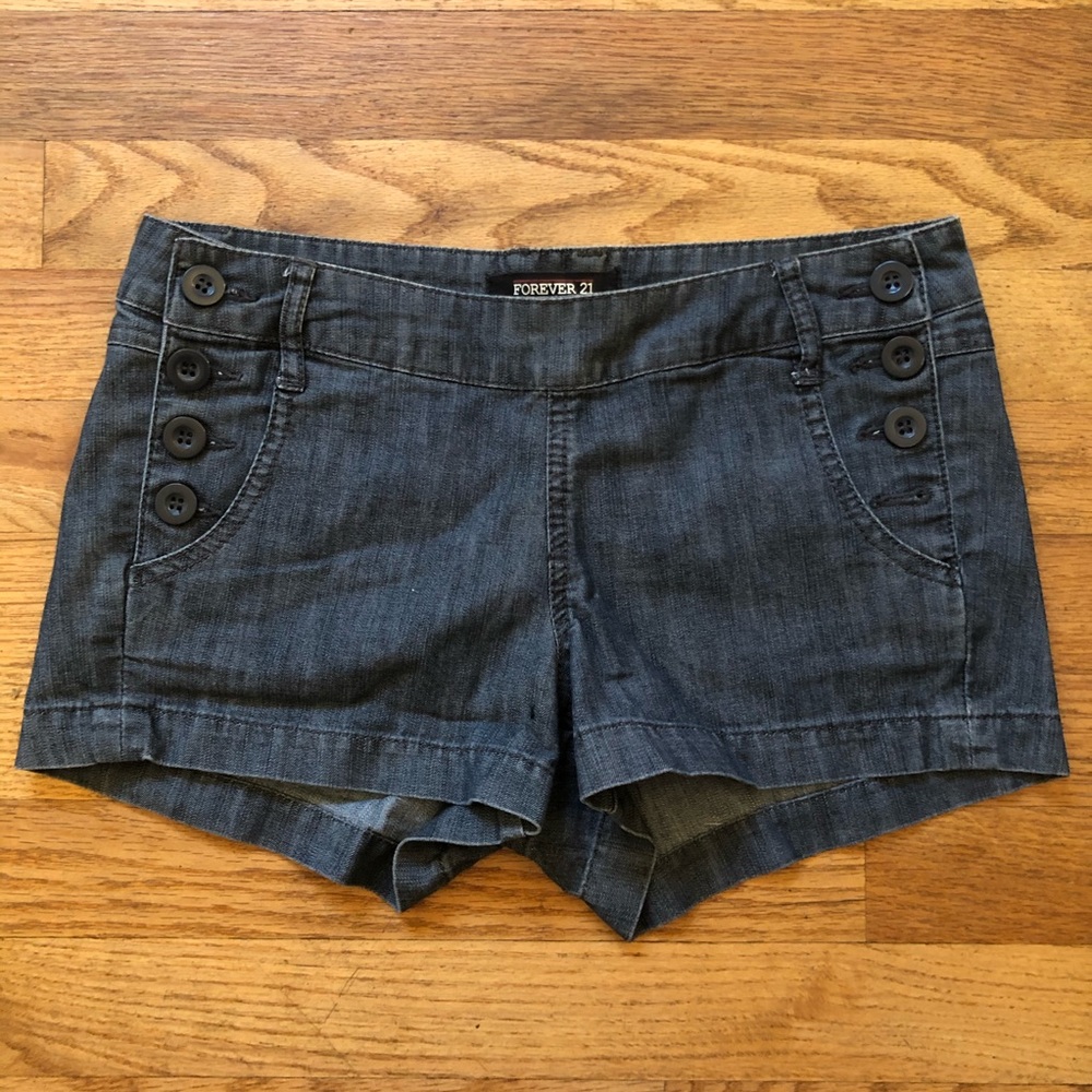 Sailor style denim shorts